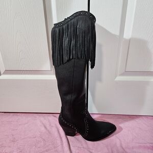 Elegant Black Fringed Heeled Boots